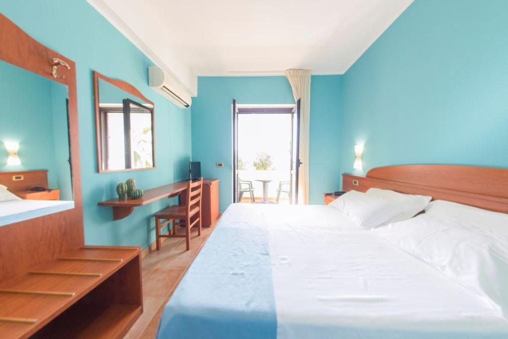Costa Degli Dei Resort Capo Vaticano Exteriér fotografie